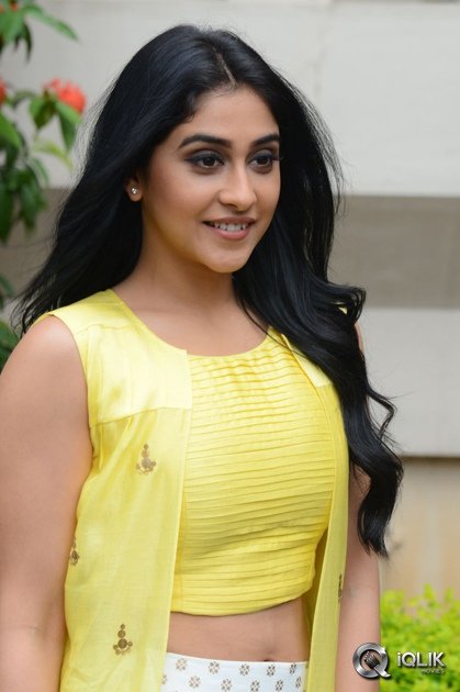 Regina-Cassandra-At-Jyo-Achyutananda-Movie-Success-Meet